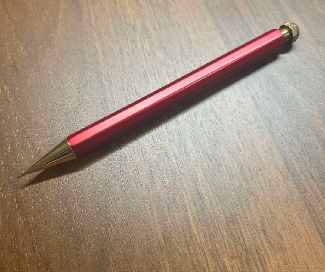 m*o様 カヴェコスペシャルレッド　0.7mm