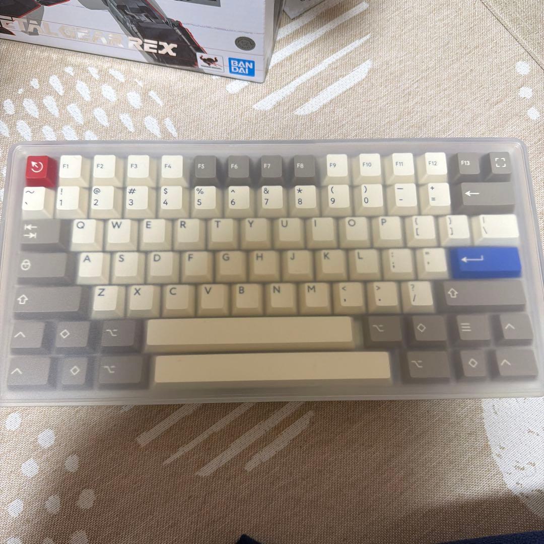 キーボード PBTfans Retro 100 icon base + icon mod
