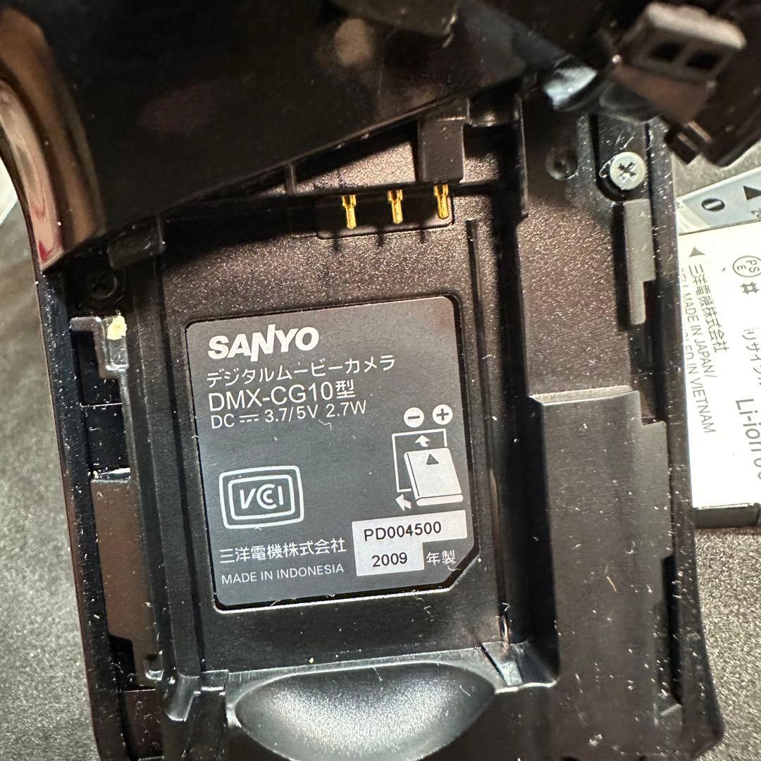 SANYO Xacti DMX-CG10型　ブラック