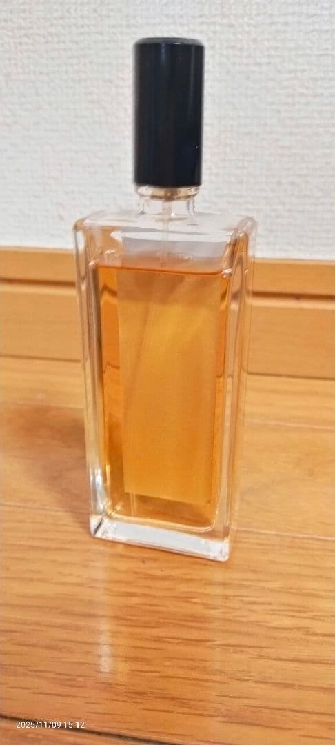 Serge Lutens Un bois Vanille 香水