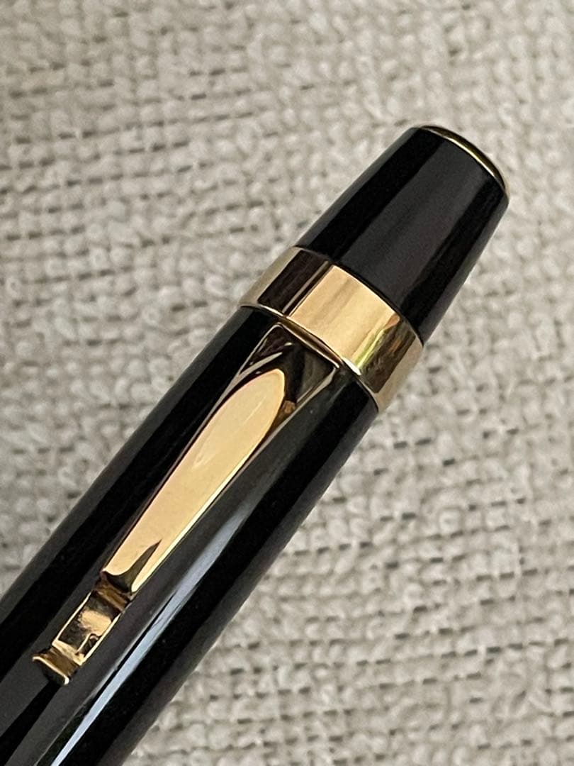 ◾️レア◾️モンブラン◾️ポエム ボールペン＆ペンケース3本差し◾️予備リフィル付◾️