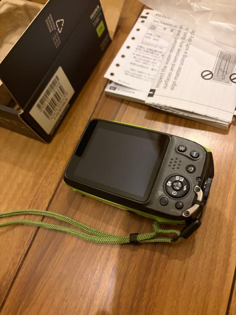 FUJIFILM FINEPIX XP120 防水デジタルカメラ　ライム