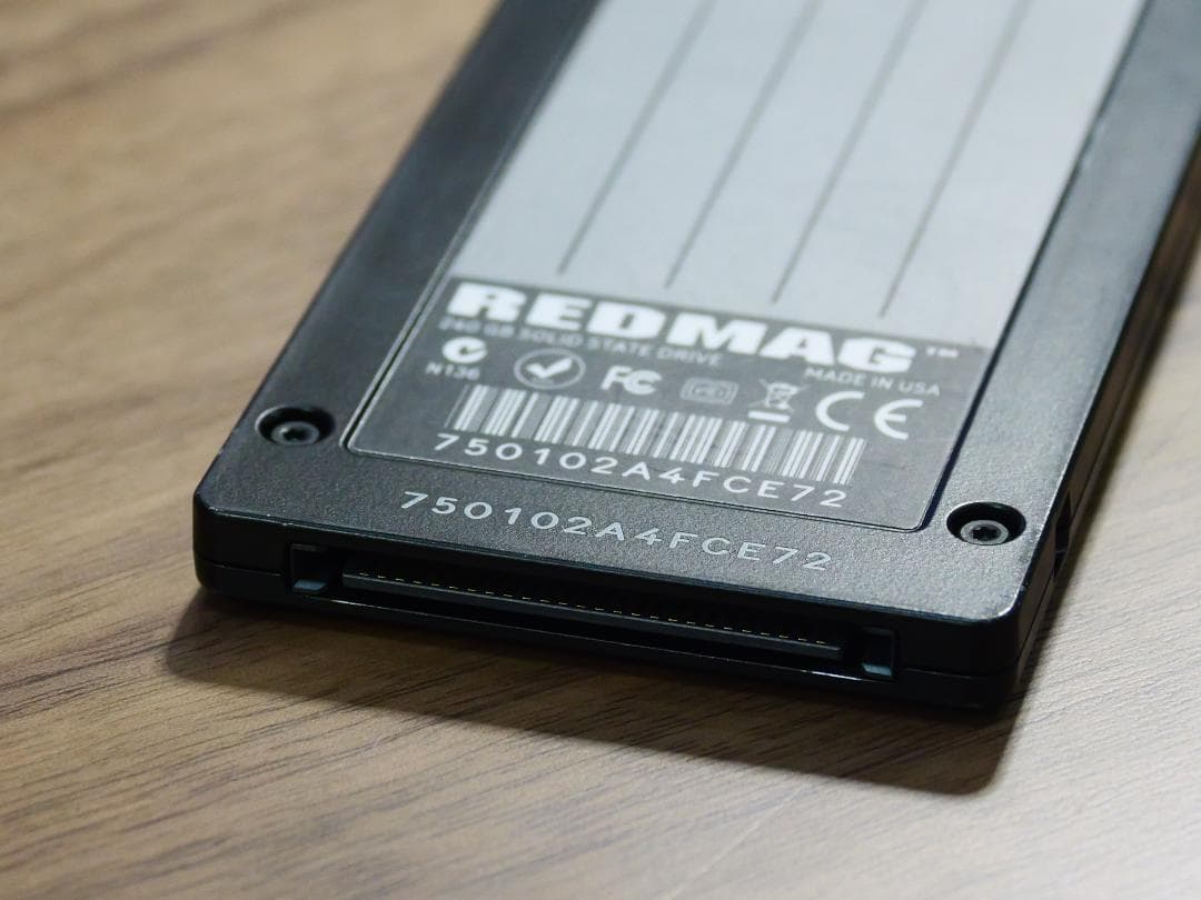 REDMAG240GB (RED 業務用カメラ　DSMC1 用メディア)