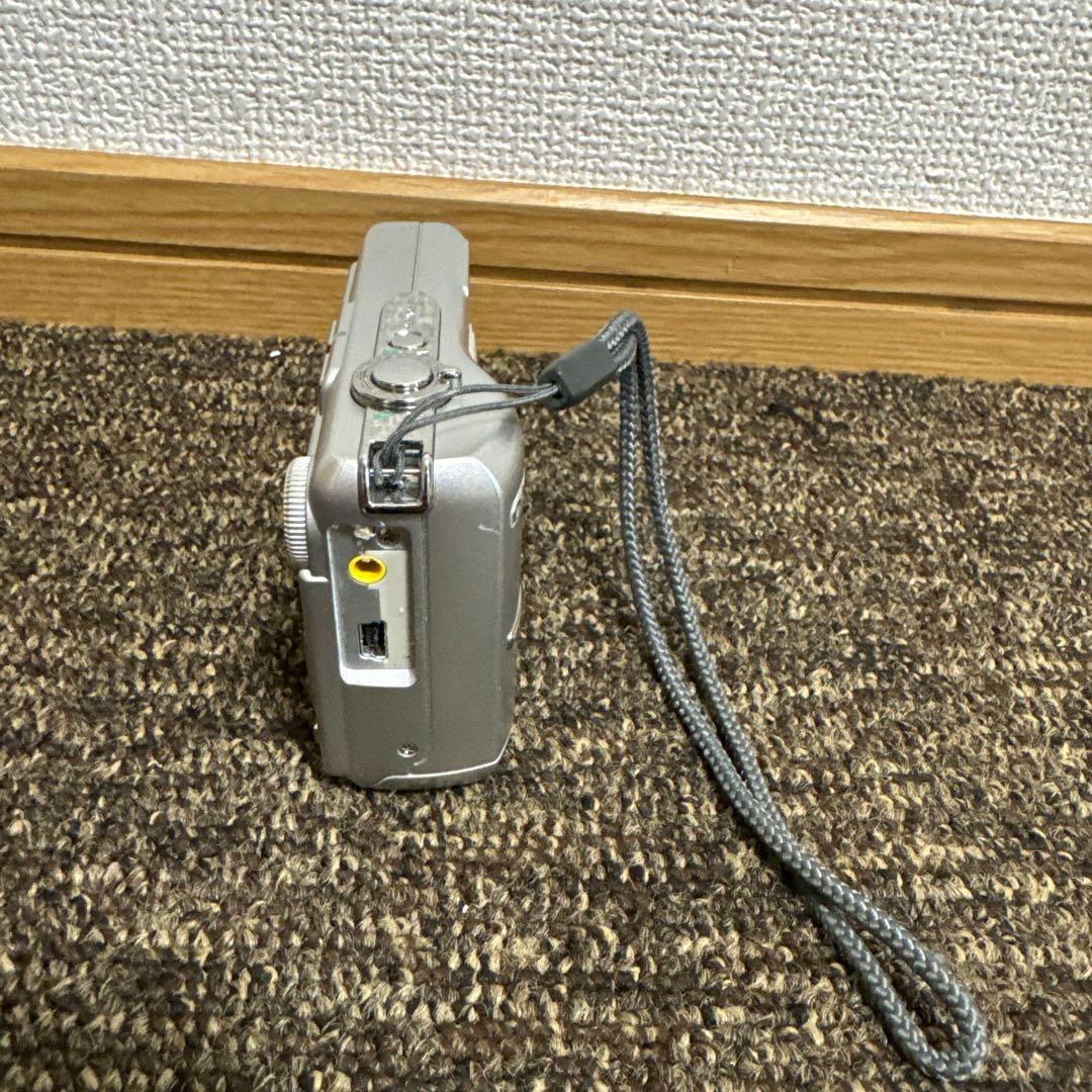 OLYMPUS　FE-210