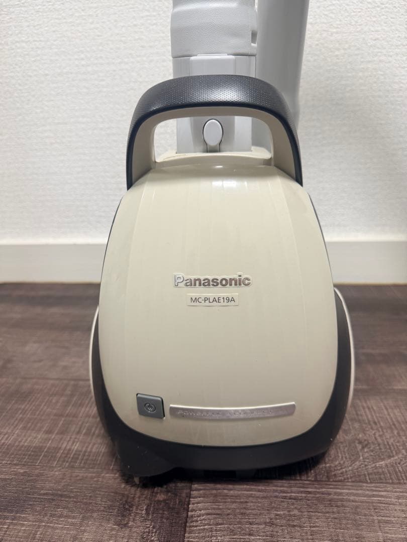 Panasonic MC-PLAE19A-C 紙パック式掃除機 2018年製