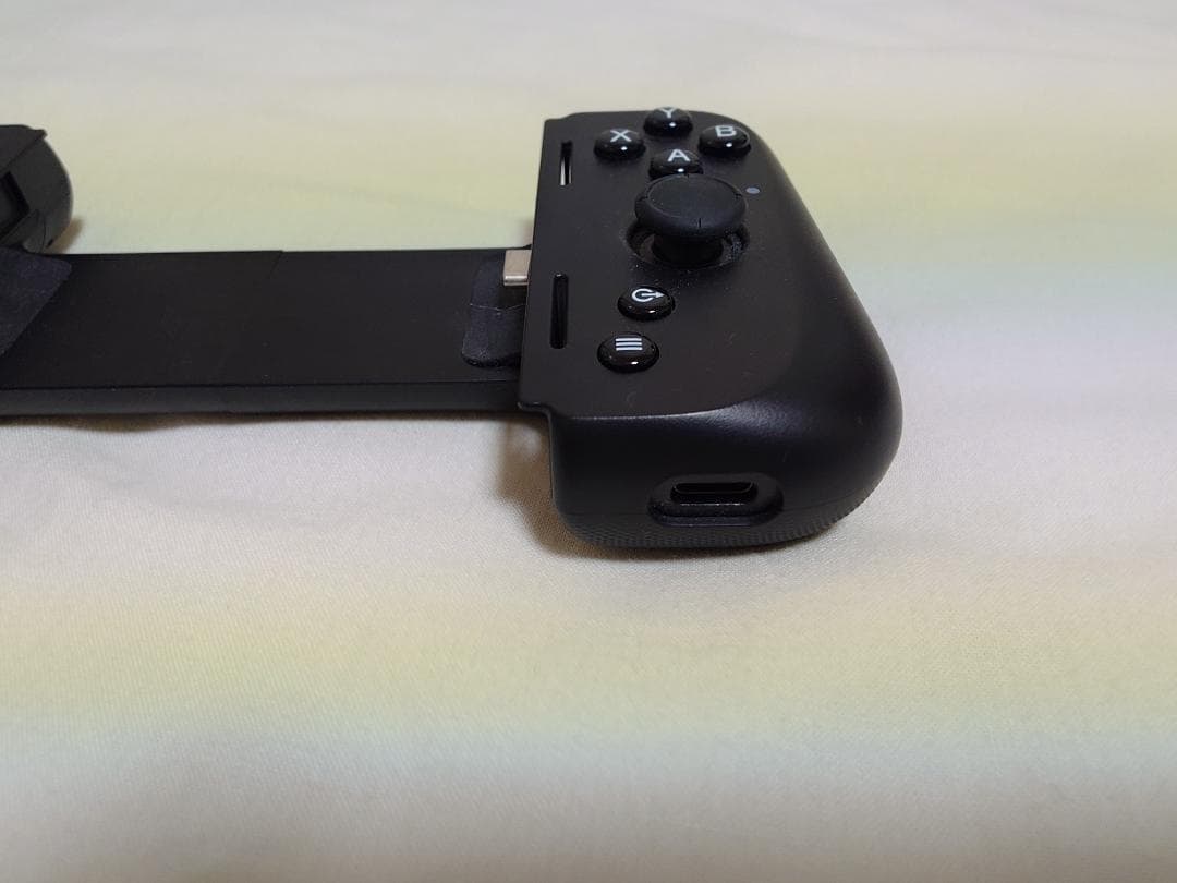Razer Edge 6.8インチ Androidゲーミングタブレット他