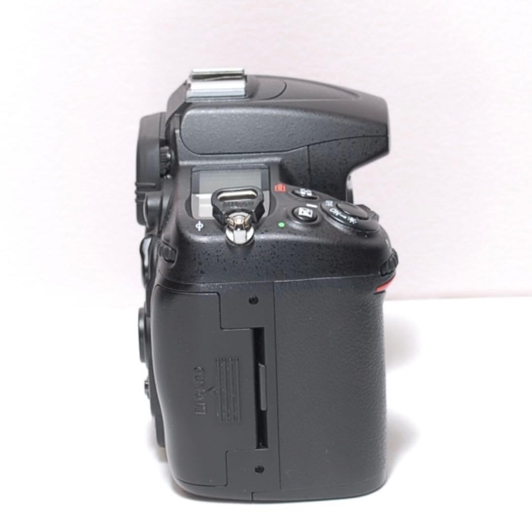 スポーツ観戦におすすめ✨高速連写✨Nikon D7000✨ ニコン✨ダブルレンズ