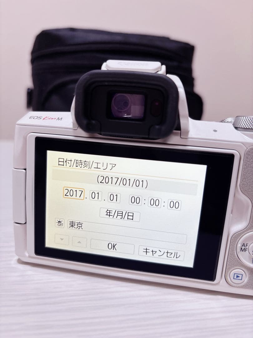 Canon EOS Kiss M ダブルズームキット ホワイト セット