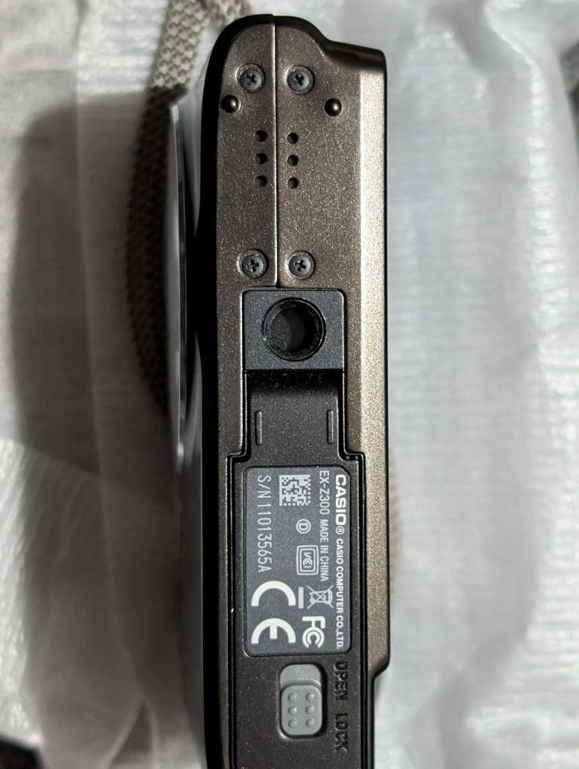CASIO カシオ EXLIM EX-Z300 ブラック　デジカメ　コンデジ