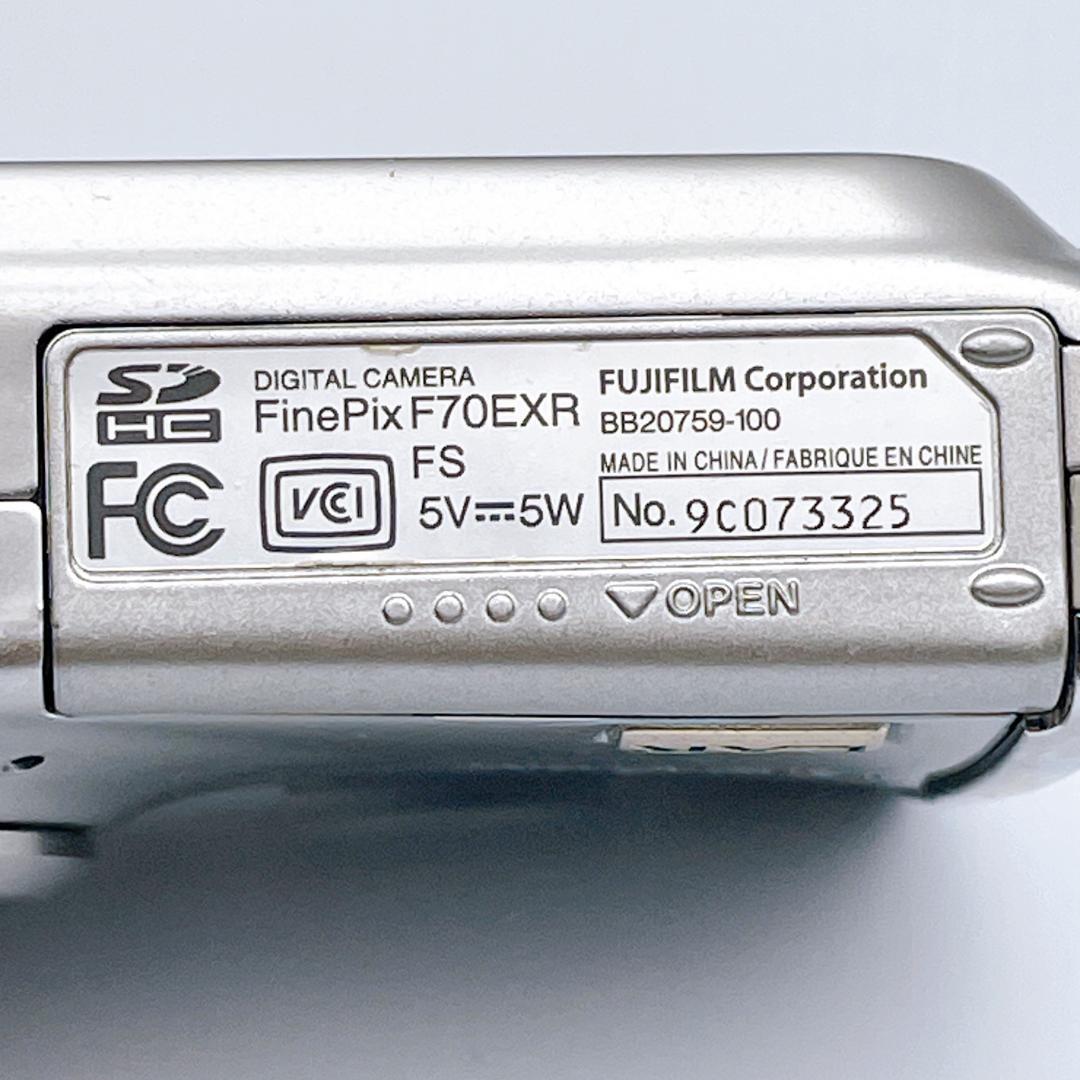 FUJIFILM FINEPIX F70 EXR コンパクトデジタルカメラ