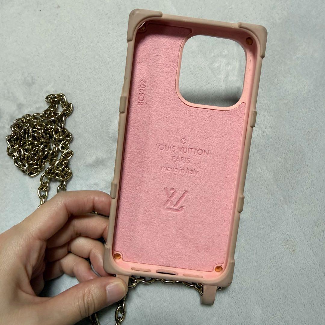 LOUIS VUITTON ピンク iPhoneケース チェーン付き