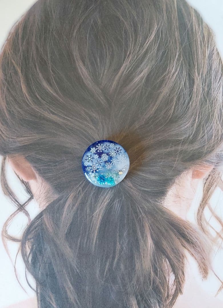 【1374】レジン　雪の結晶　ヘアゴム　ポニーフック　ブロ―チ　ハンドメイド