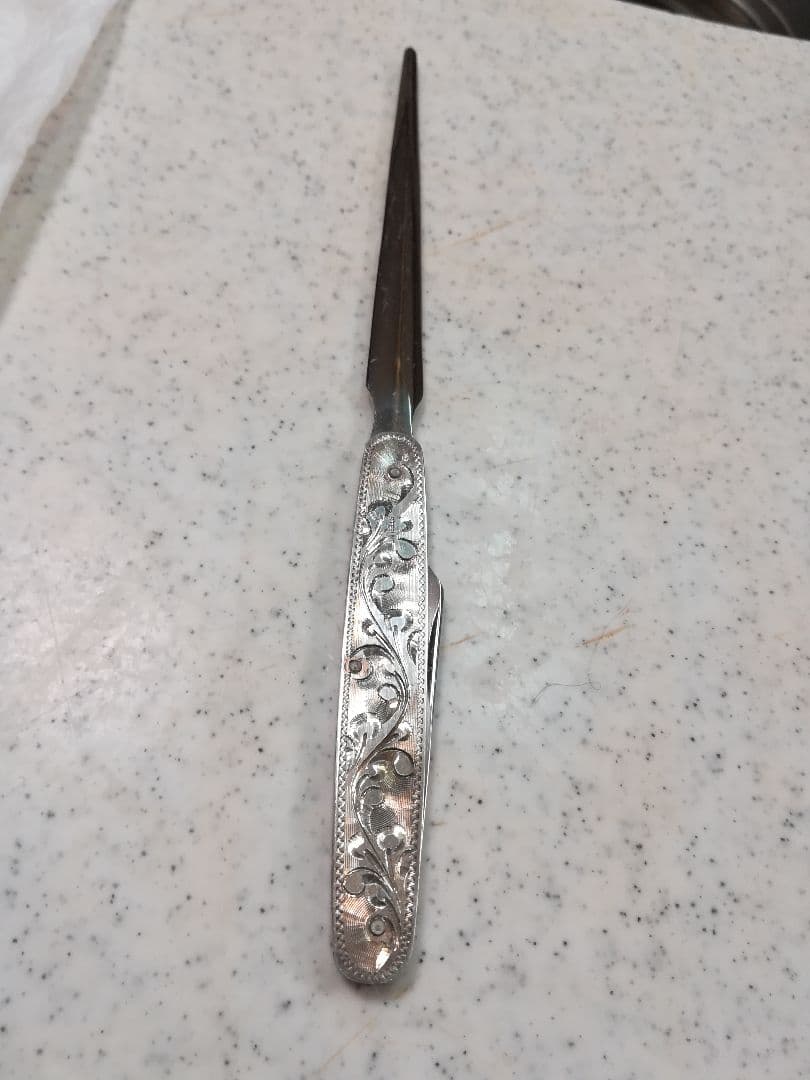 レターナイフ