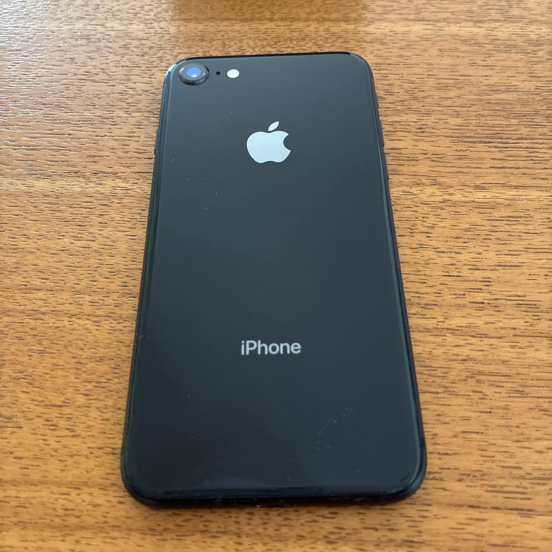iPhone 8 64GB SpaceGray SIMフリー 中古