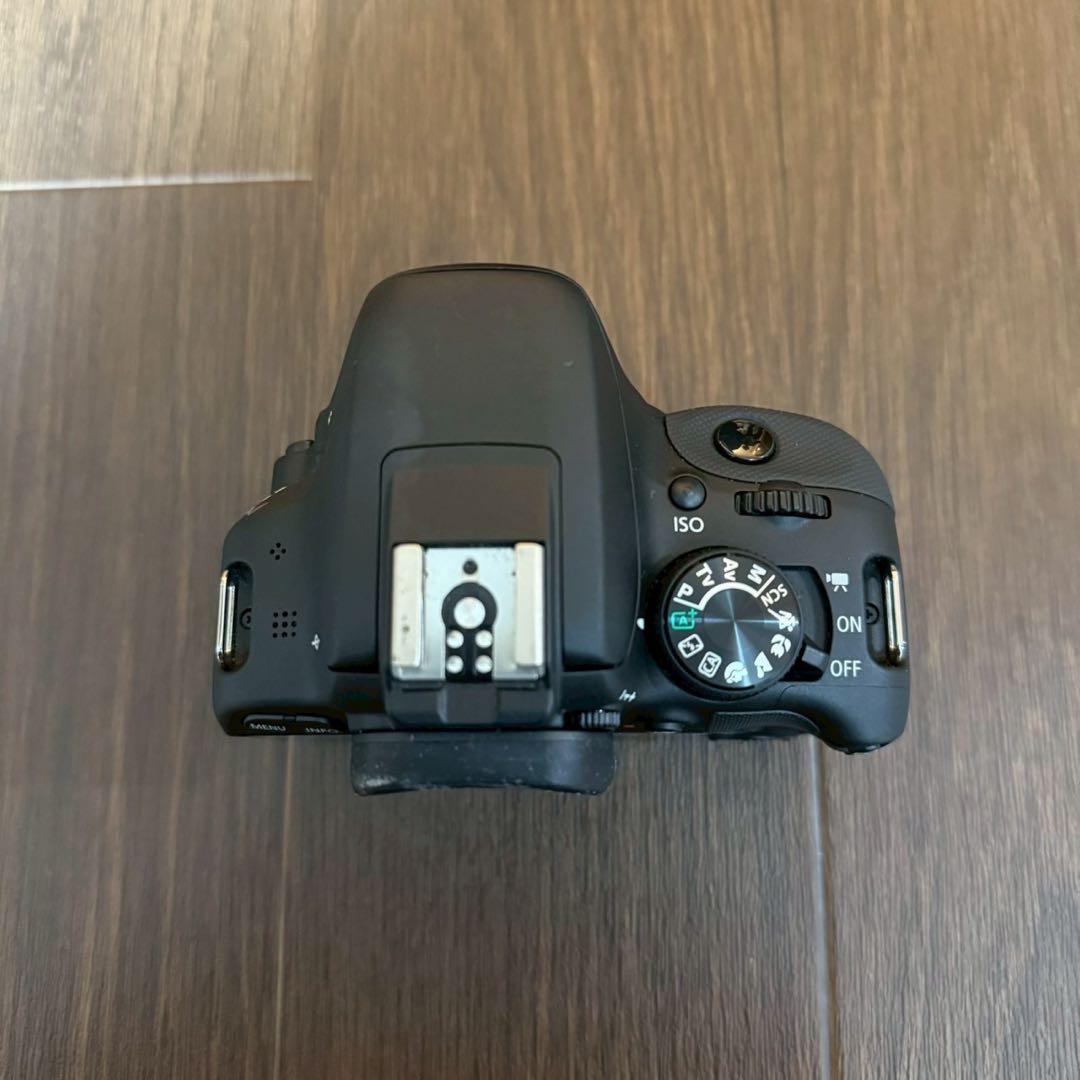 【極美品】Canon EOS Kiss X7 ボディバッテリー充電器ストラップ付