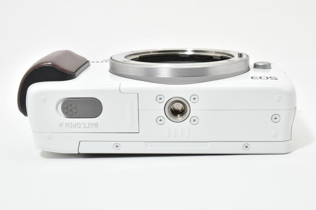 Canon EOS M10 ホワイト コンパクトデジタルカメラ