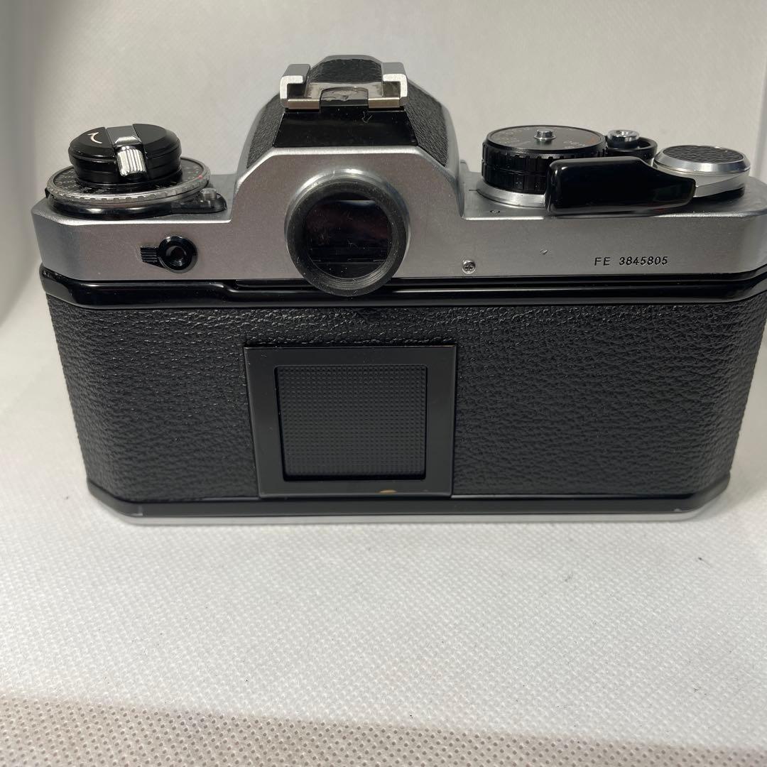 ニコン　FE