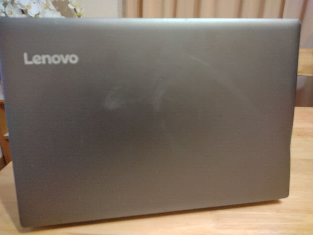 レノボ 520-15IKB　Core i5 8250U 8GB SSD256GB