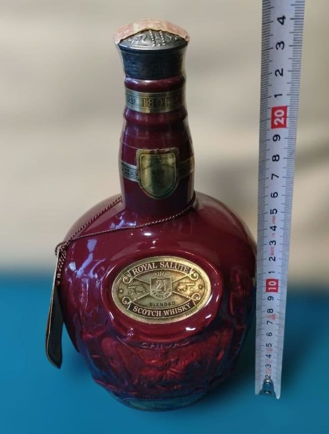 ロイヤルサルート（ Salute） 21年 　700ml（70cl）