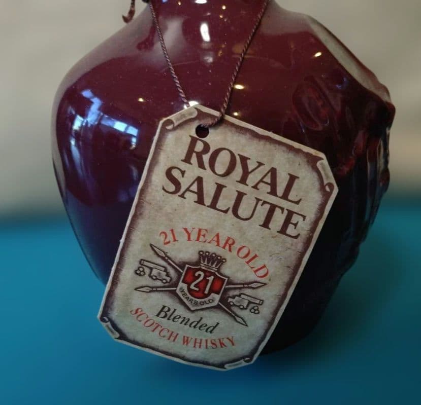 ロイヤルサルート（ Salute） 21年 　700ml（70cl）