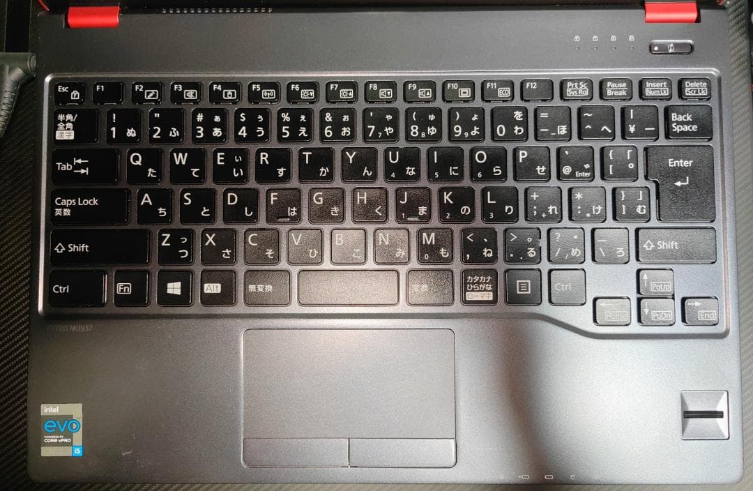 富士通 LIFEBOOK UH90/B3 i7-8550U/8GB/128GB