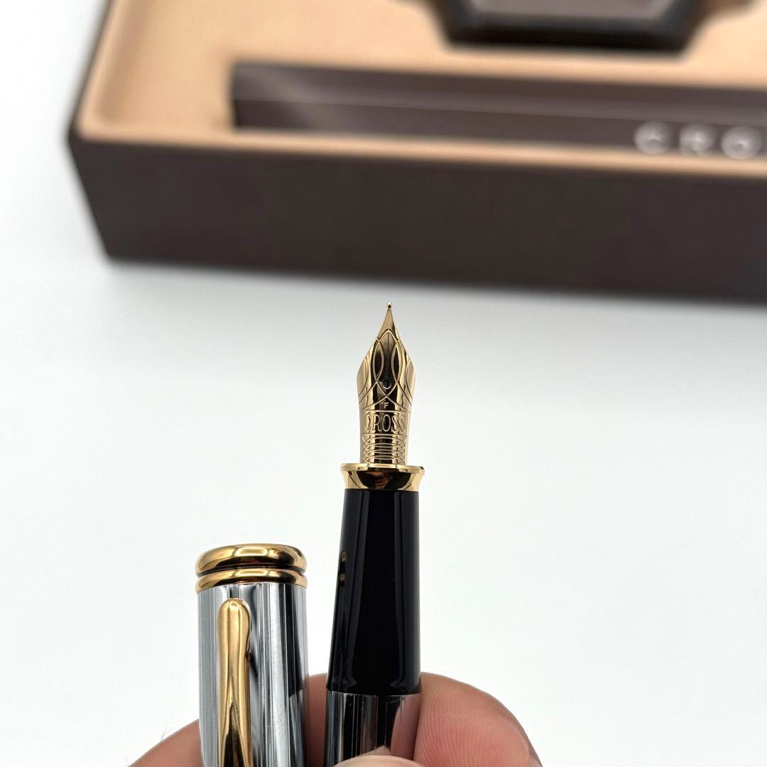Cross 万年筆　インク付き　刻印あり　クロス
