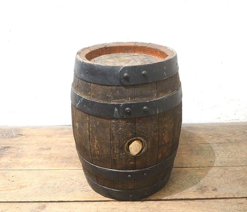 1529 ヴィンテージ　レトロな木樽　椅子　スツール　ビール樽　オブジェ　バー