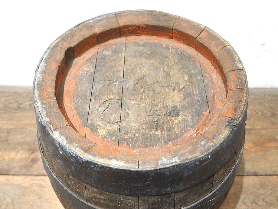 1529 ヴィンテージ　レトロな木樽　椅子　スツール　ビール樽　オブジェ　バー