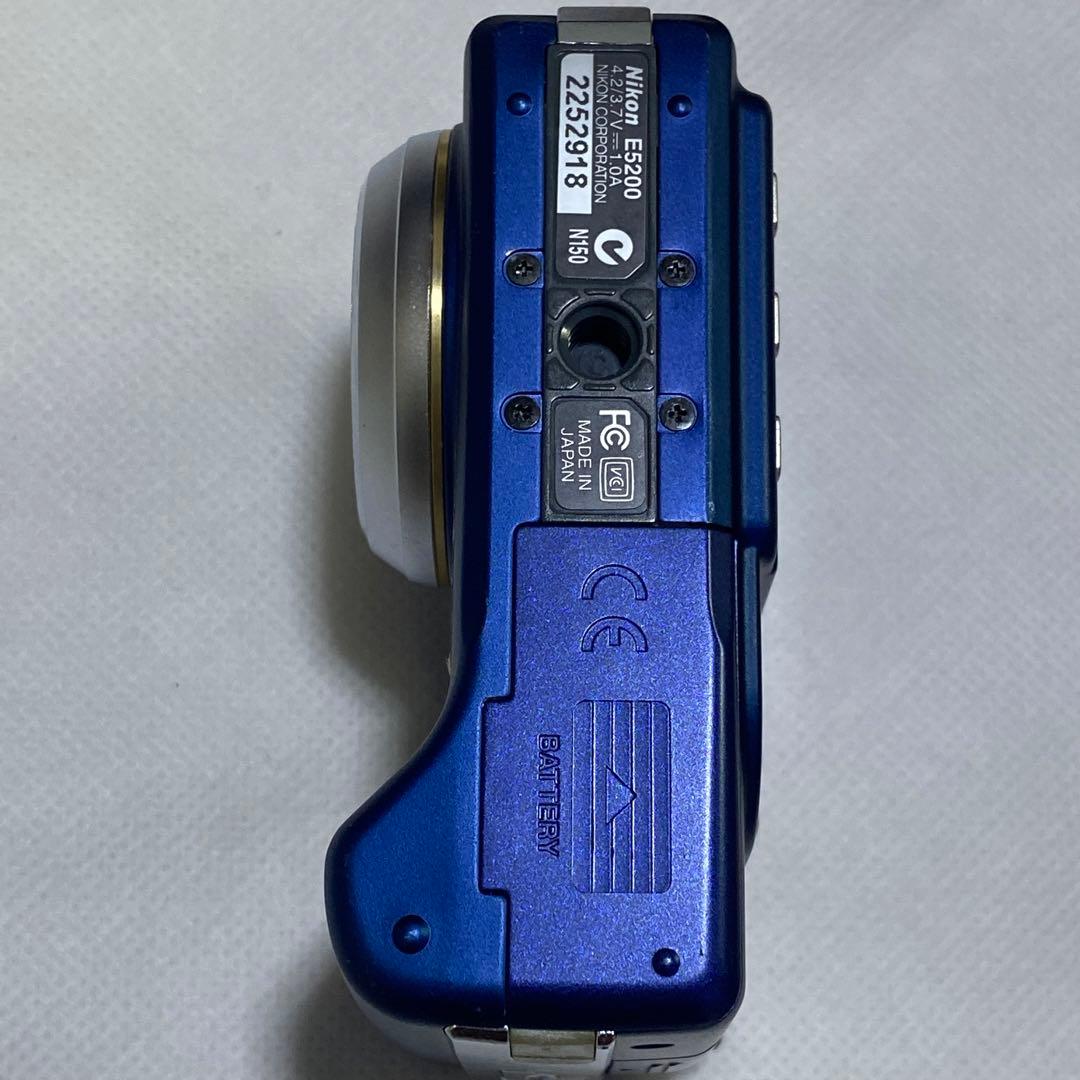 美品&動作品❤️NIKON COOLPIX E5200 5200 プラチナブルー