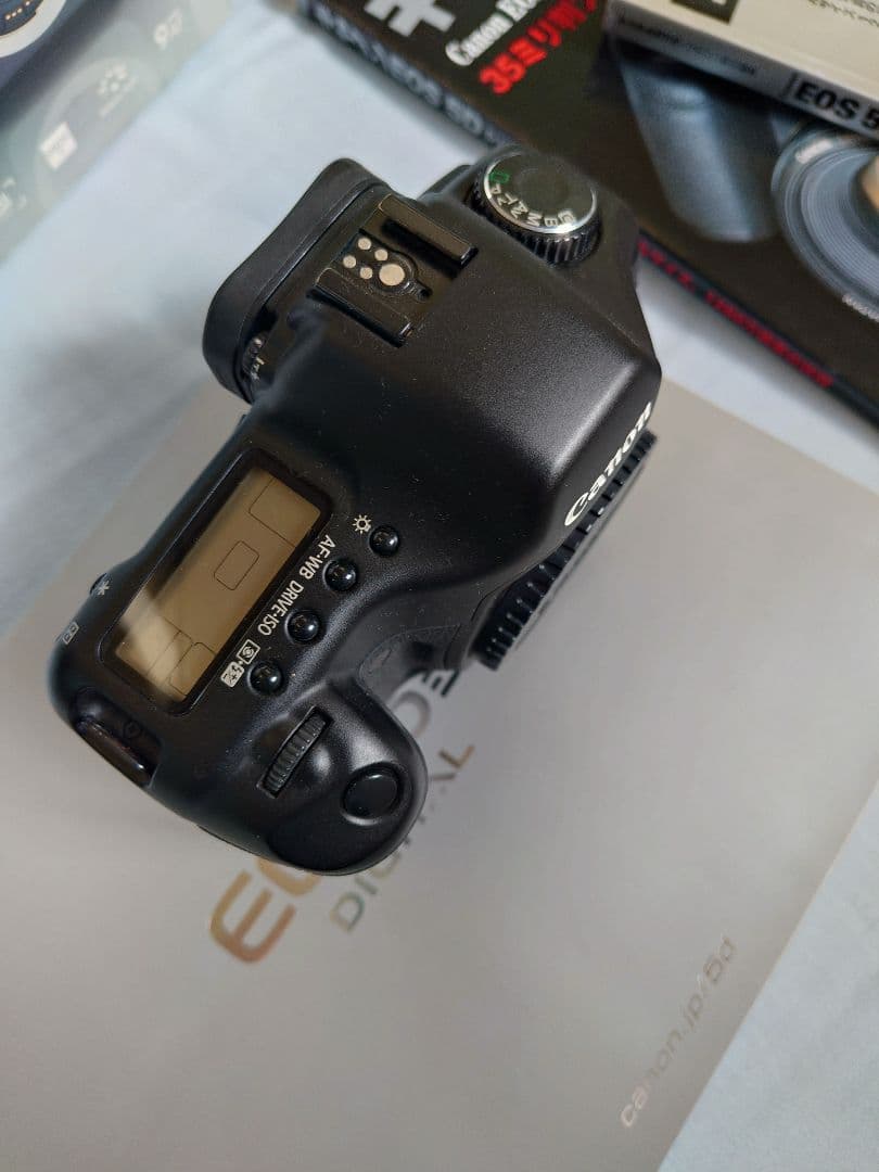 キャノン　CANON EOS 5D 初代