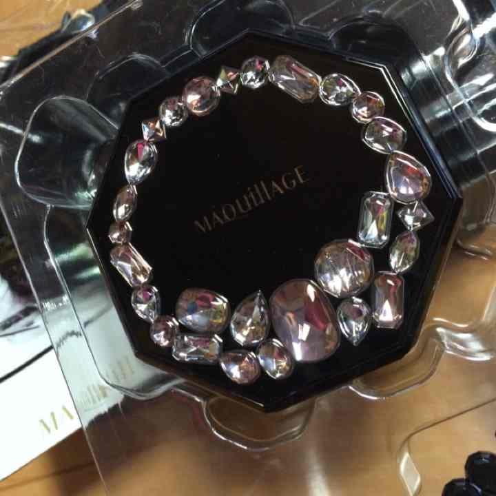 MAQuillAGE♡限定コスメセット