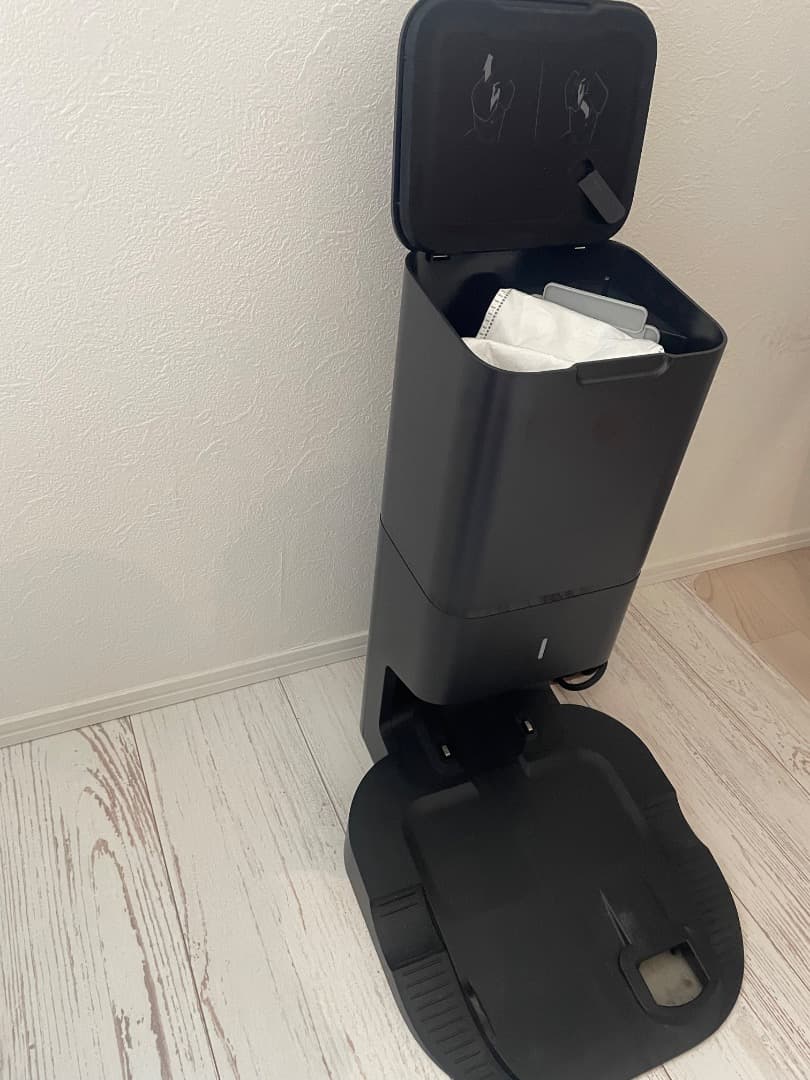 ジャンク品　iRobot Roomba i7 本体 充電ドック付き　ルンバ