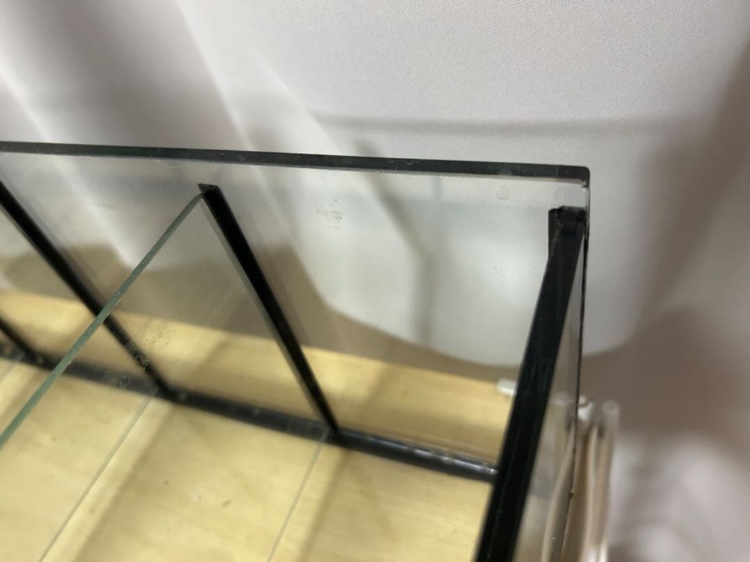 ベタマンション、水槽 5部屋　蓋付き