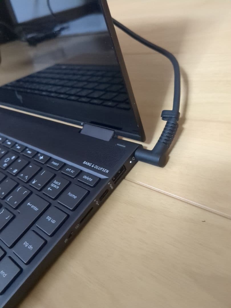ジャンク HP envy 13-ar Ryzen 5 通電可能、起動不可