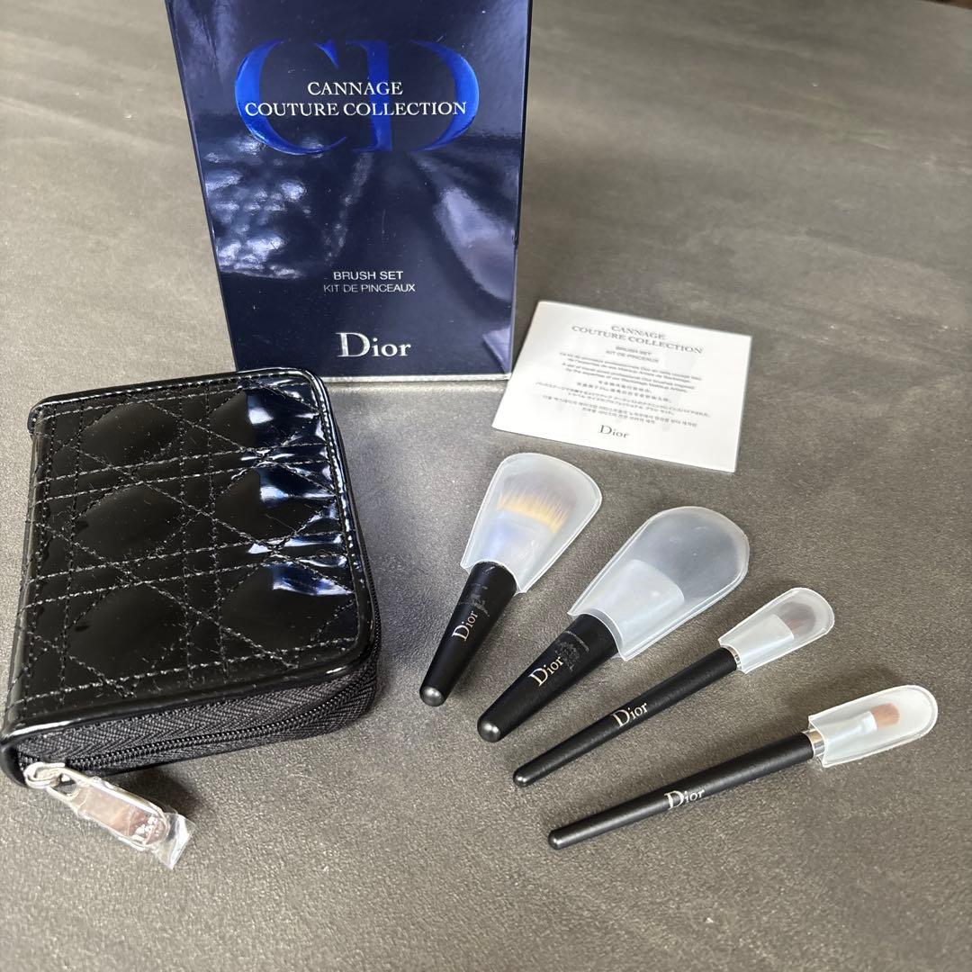 お値下げ⭐︎Dior⭐︎メイクブラシセット　レディディオール　限定品　ポーチ付き