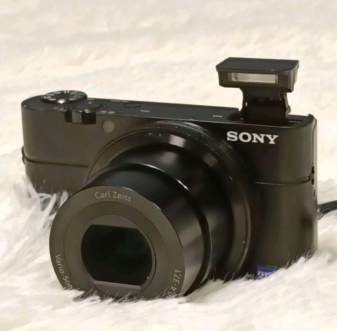 【人気モデル】Sony Cyber-shot DSC-RX100 高性能