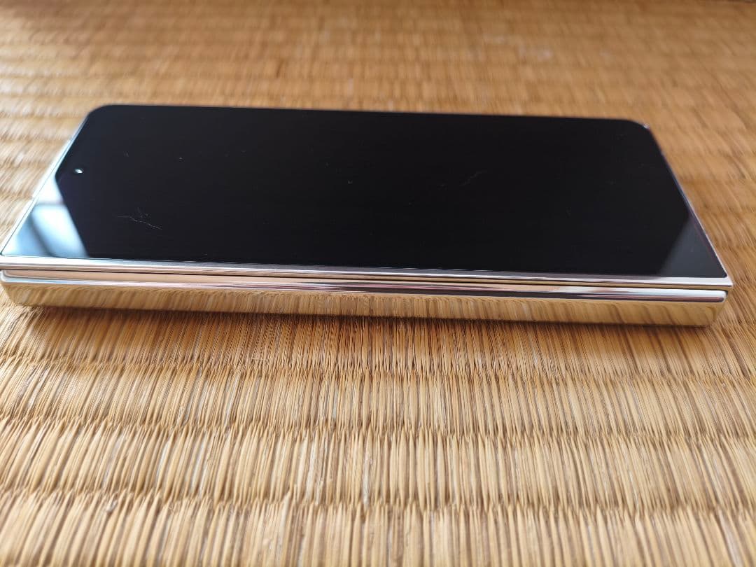 samsung galaxy z fold5 12/512GB 韓国版　ホワイト