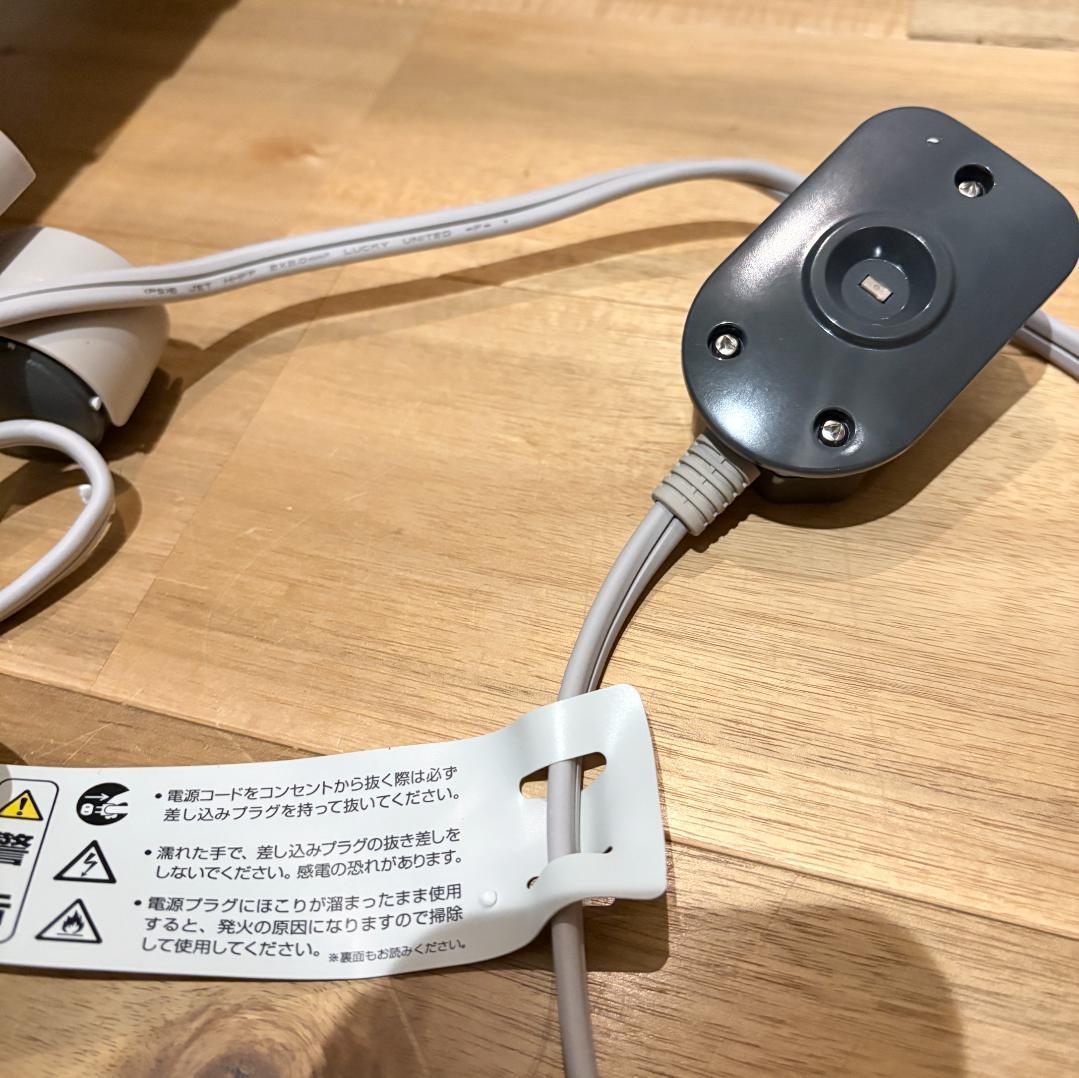デロンギ オイルヒーター 8~10畳用 24Hタイマー付 サーマルカットフィン