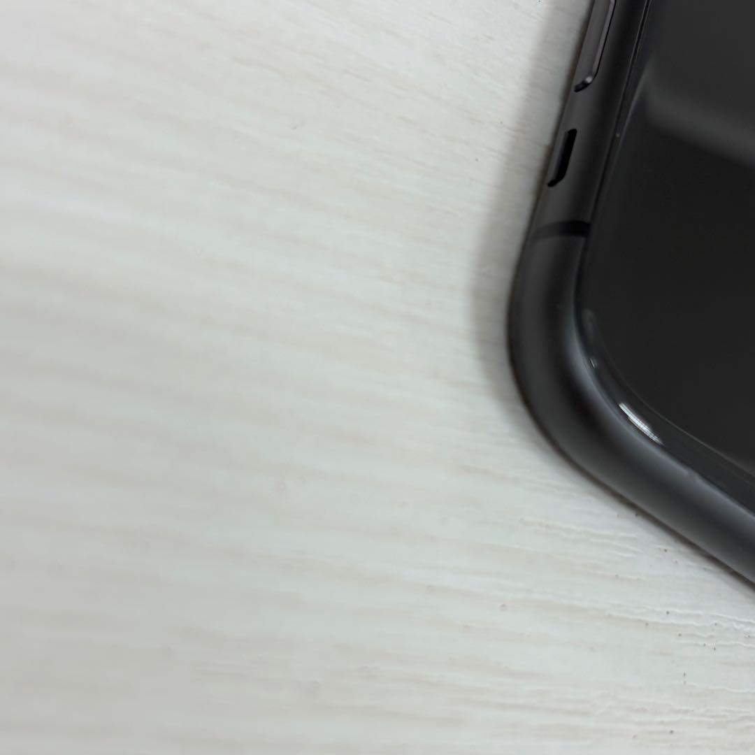 Apple iPhone 11 ブラック 本体　64gb