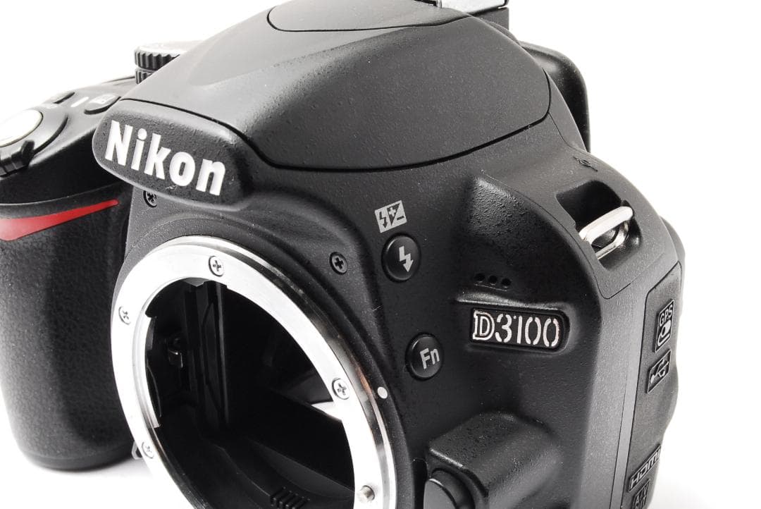 カメラデビューに❤️Nikon D3100 初心者モデル バッグ付 スマホ転送