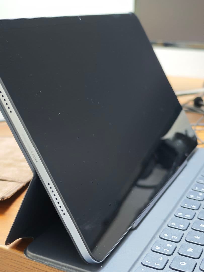 Redmi Pad Pro本体 - 専用純正キーボードケース付き