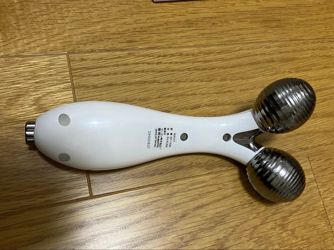 YAMAN 家庭用美容器　WAVY EP-15W