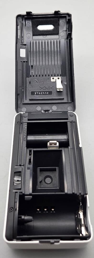 コニカ　Konica K mini Pingu 希少品　可愛いフィルムカメラ