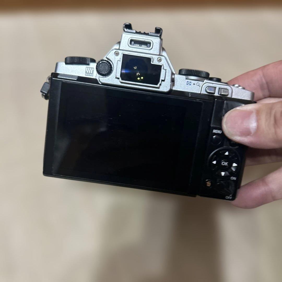 オリンパス　E-M5 使用感あり　簡易動作確認
