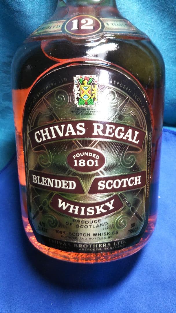 稀少レア、12 YEARS′OLDスコッチウイスキーCHIVAS REGAL。