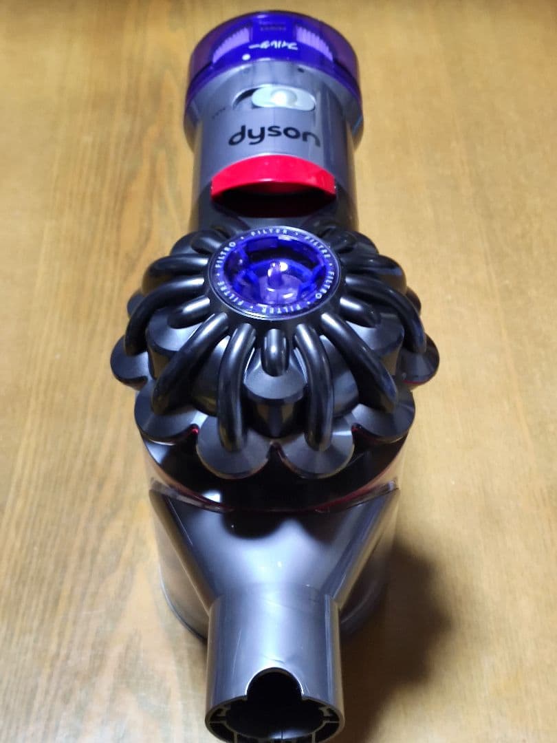 ダイソン V8 SV10K掃除機＋マキタ18vアダプターセット分解清掃済み動作品