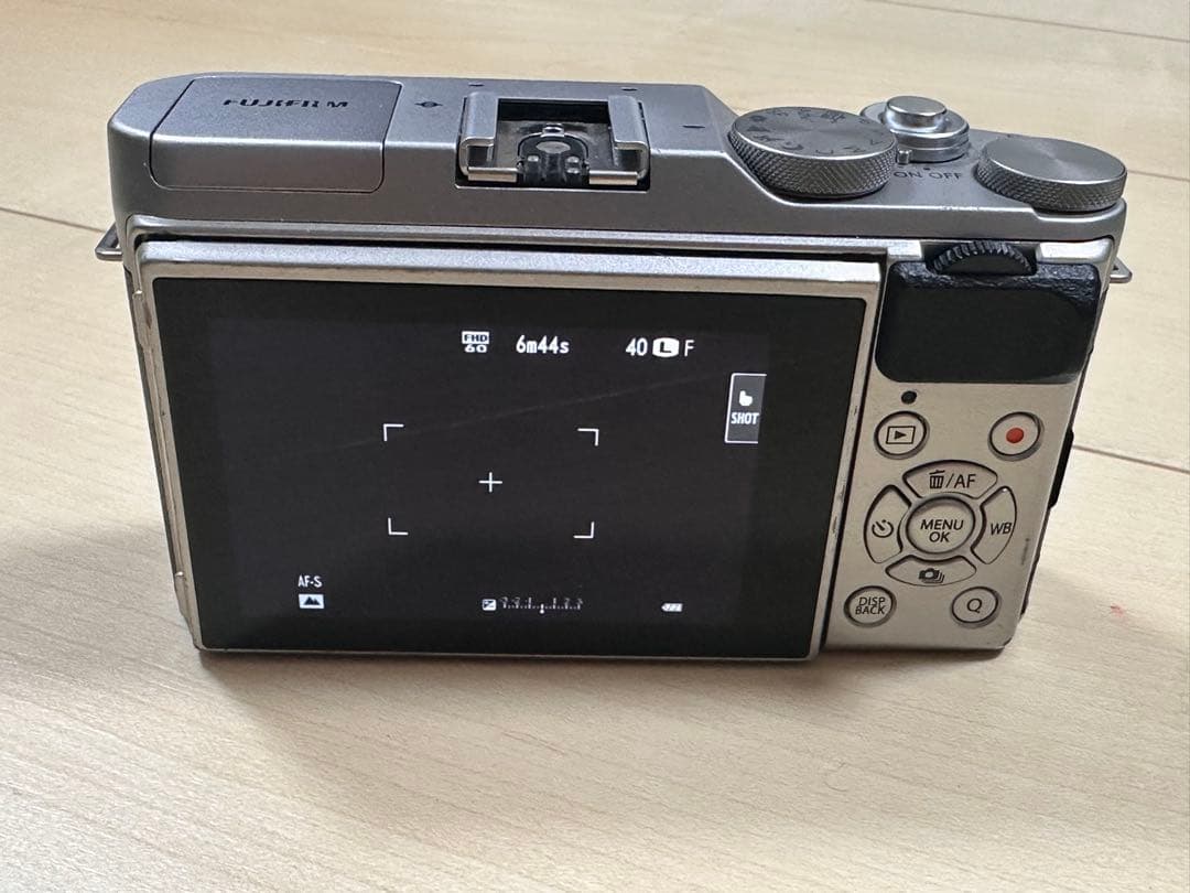 Fujifilm X-A3 ミラーレスカメラ 本体