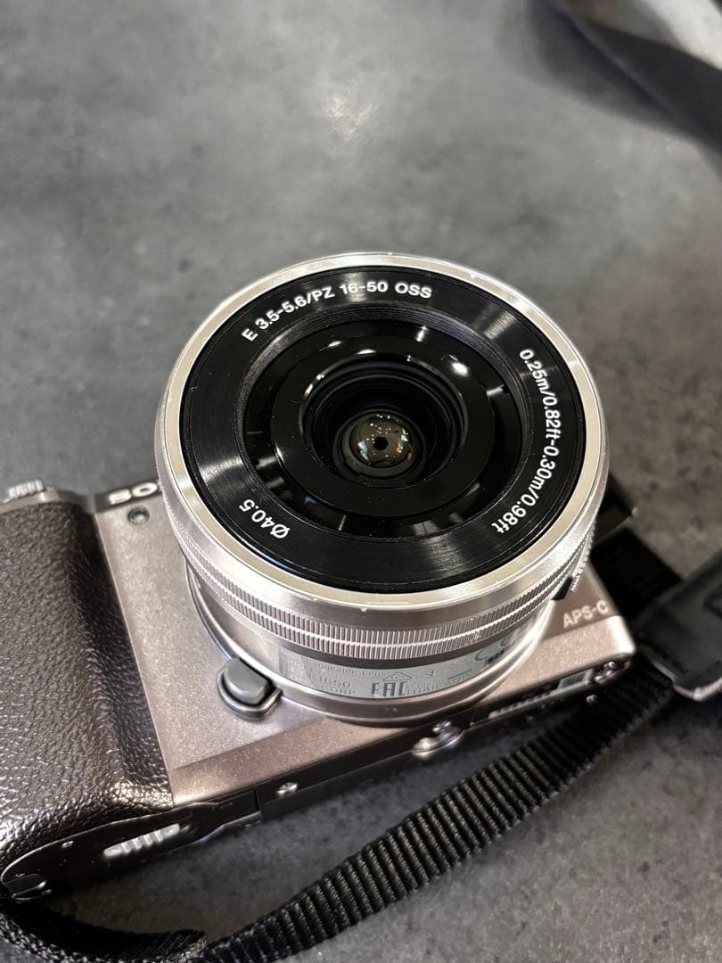 N*み様 SONY α5100 ミラーレス一眼　カメラ