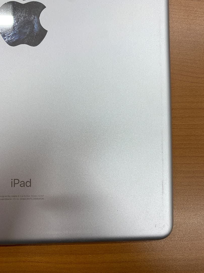B*︎様 動作確認済 iPad(第７世代) WIFIモデル 32GB ID H2
