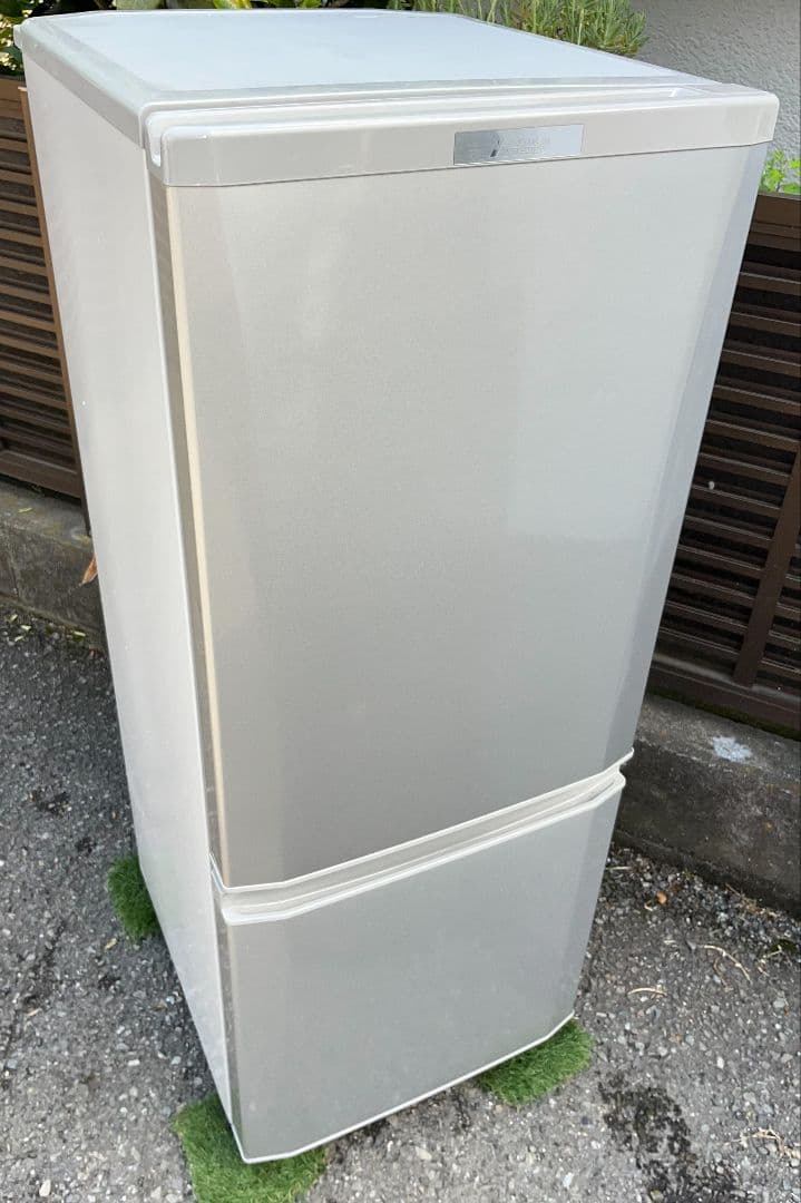 特価三菱冷凍冷蔵庫　146L 静音設計　LED照明 自動霜取り機能付き
